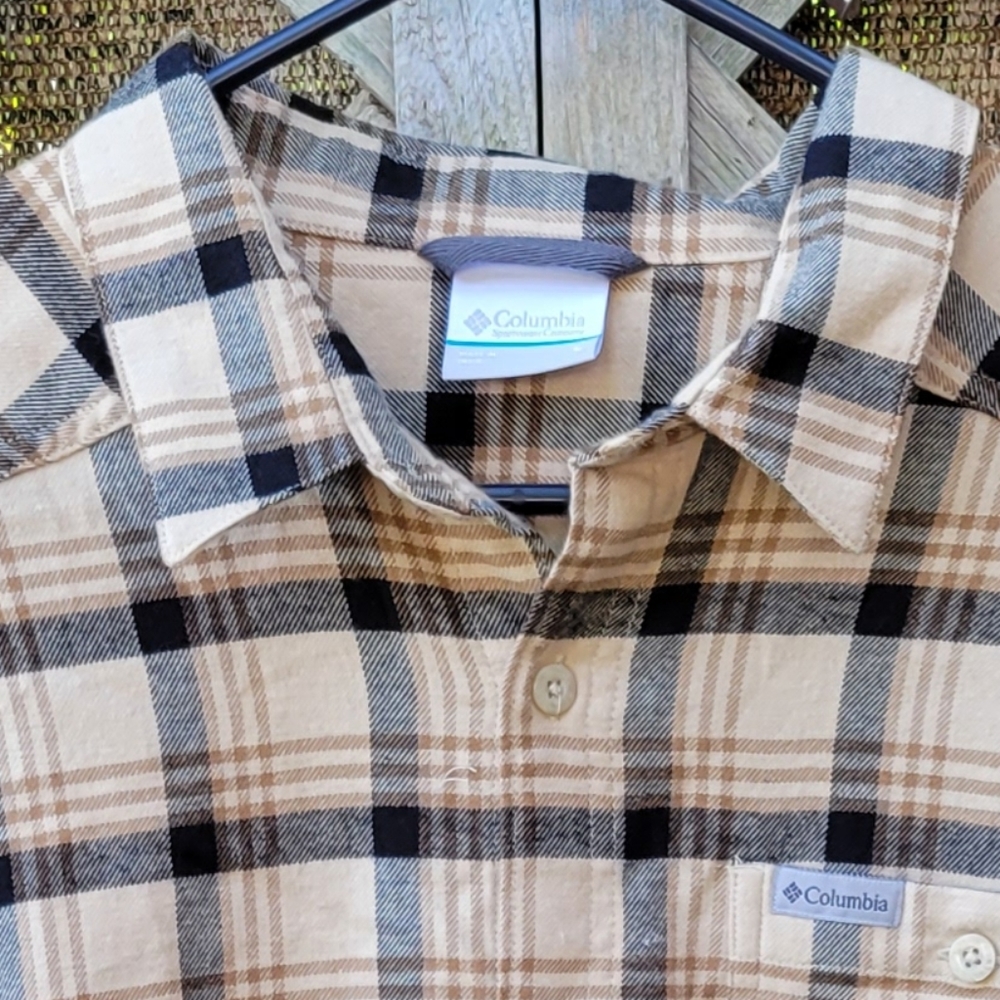Columbia Long Sleeve Button-down Plaid Shirt